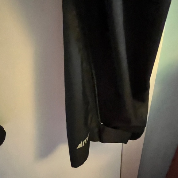 MEC Men’s Nylon Pants, Black, XL - Picture 3 of 9